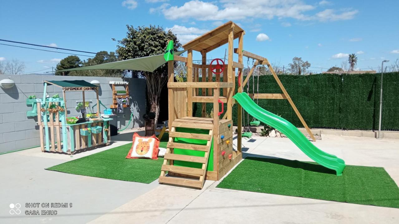 Casa Enric , Con Zona Infantil, Piscina Y Parking Privado Pensionat Deltebre Eksteriør billede