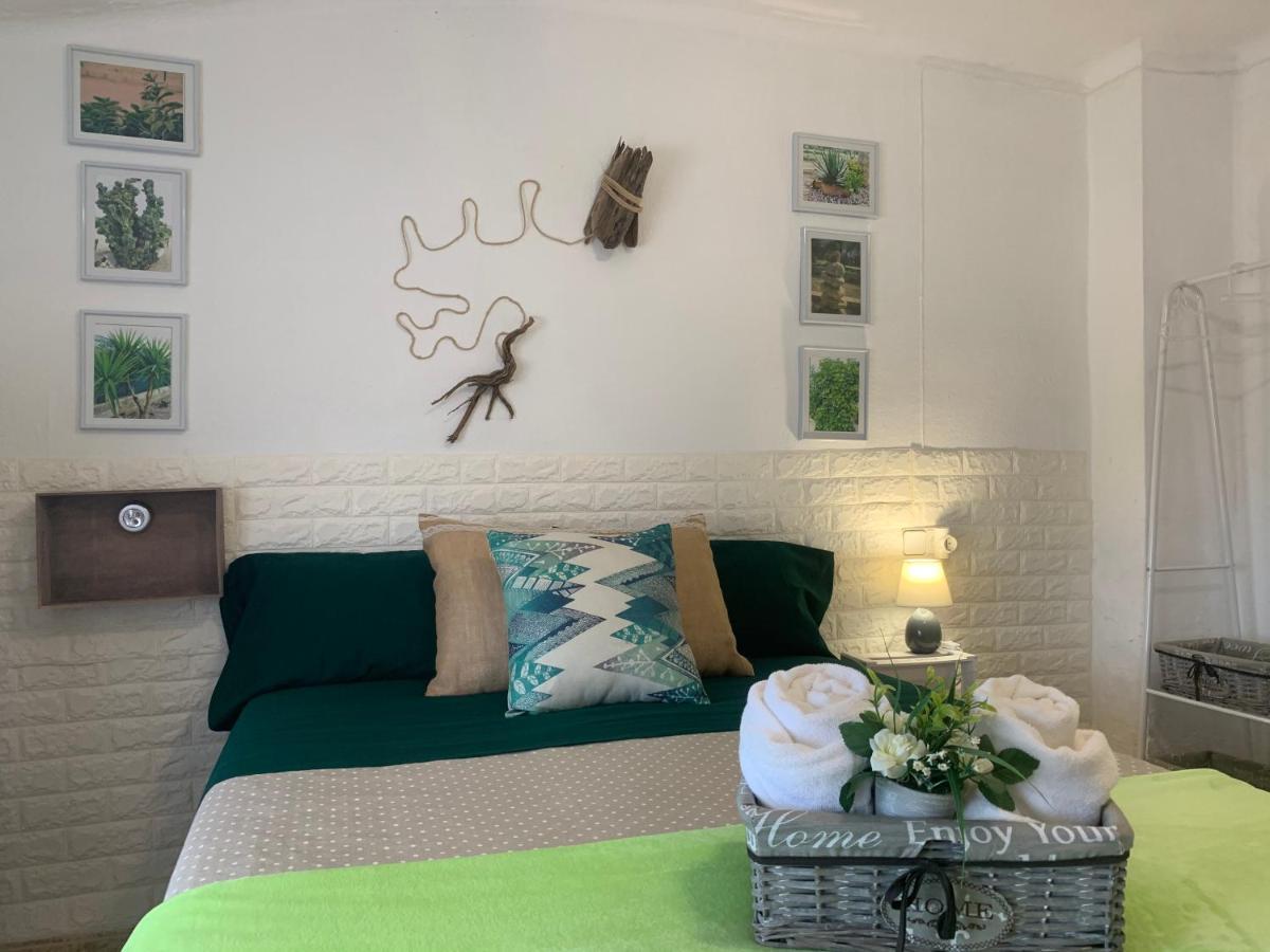 Casa Enric , Con Zona Infantil, Piscina Y Parking Privado Pensionat Deltebre Eksteriør billede