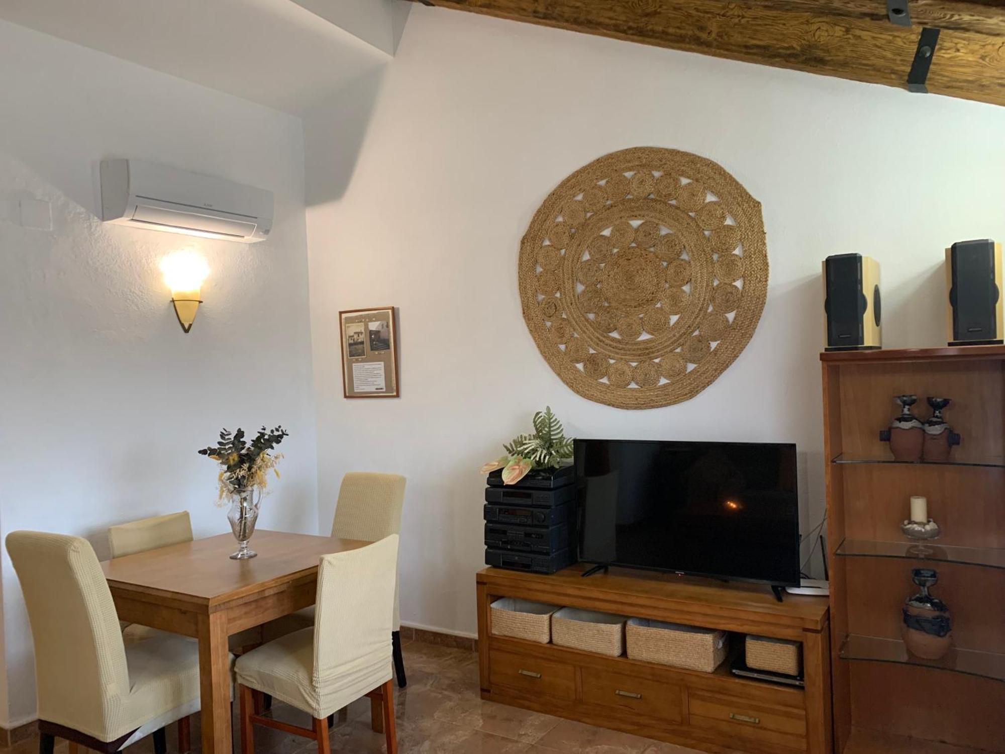 Casa Enric , Con Zona Infantil, Piscina Y Parking Privado Pensionat Deltebre Eksteriør billede